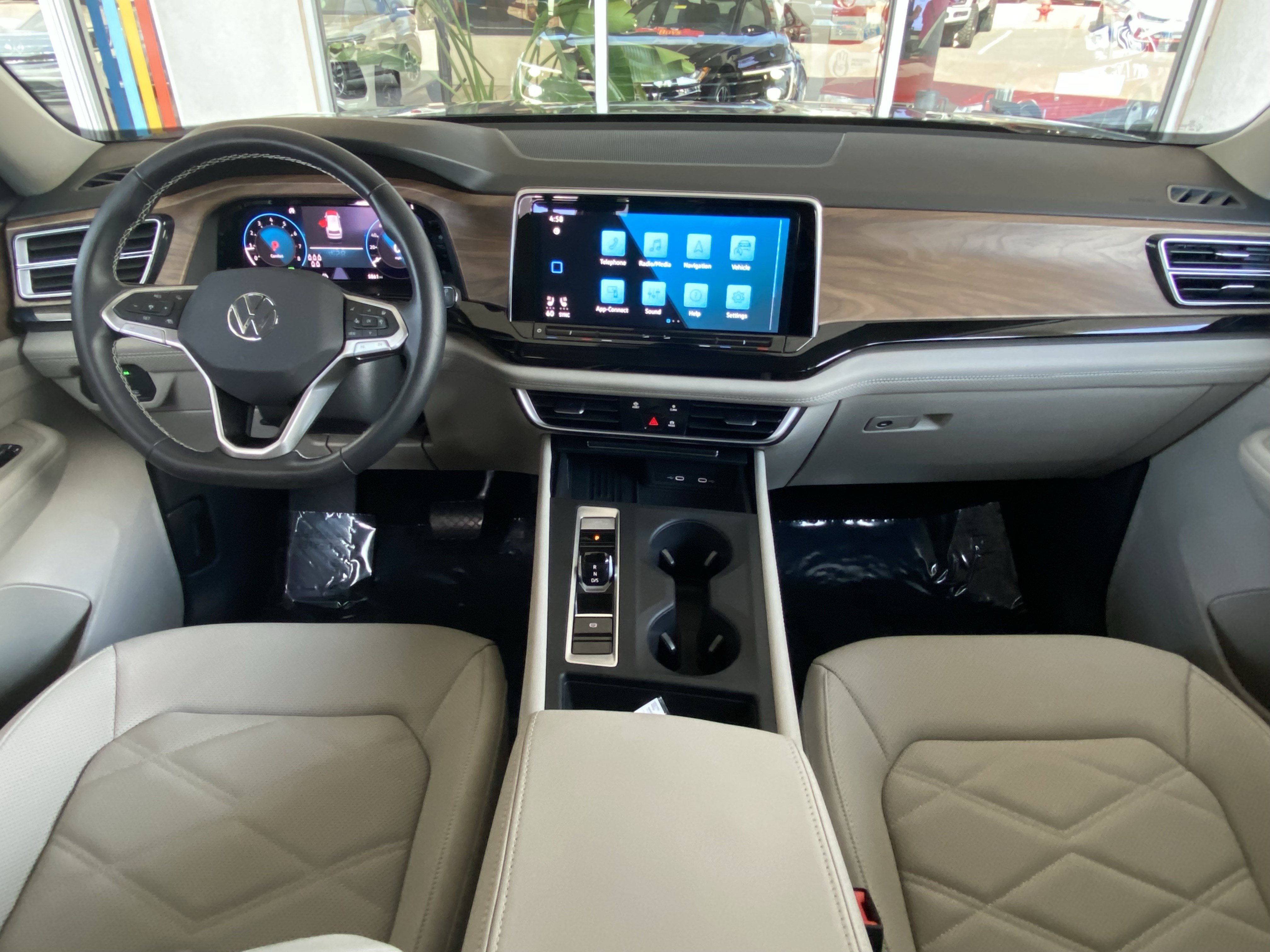 Certified 2026 Volkswagen Atlas SE AWD/4WD image 28