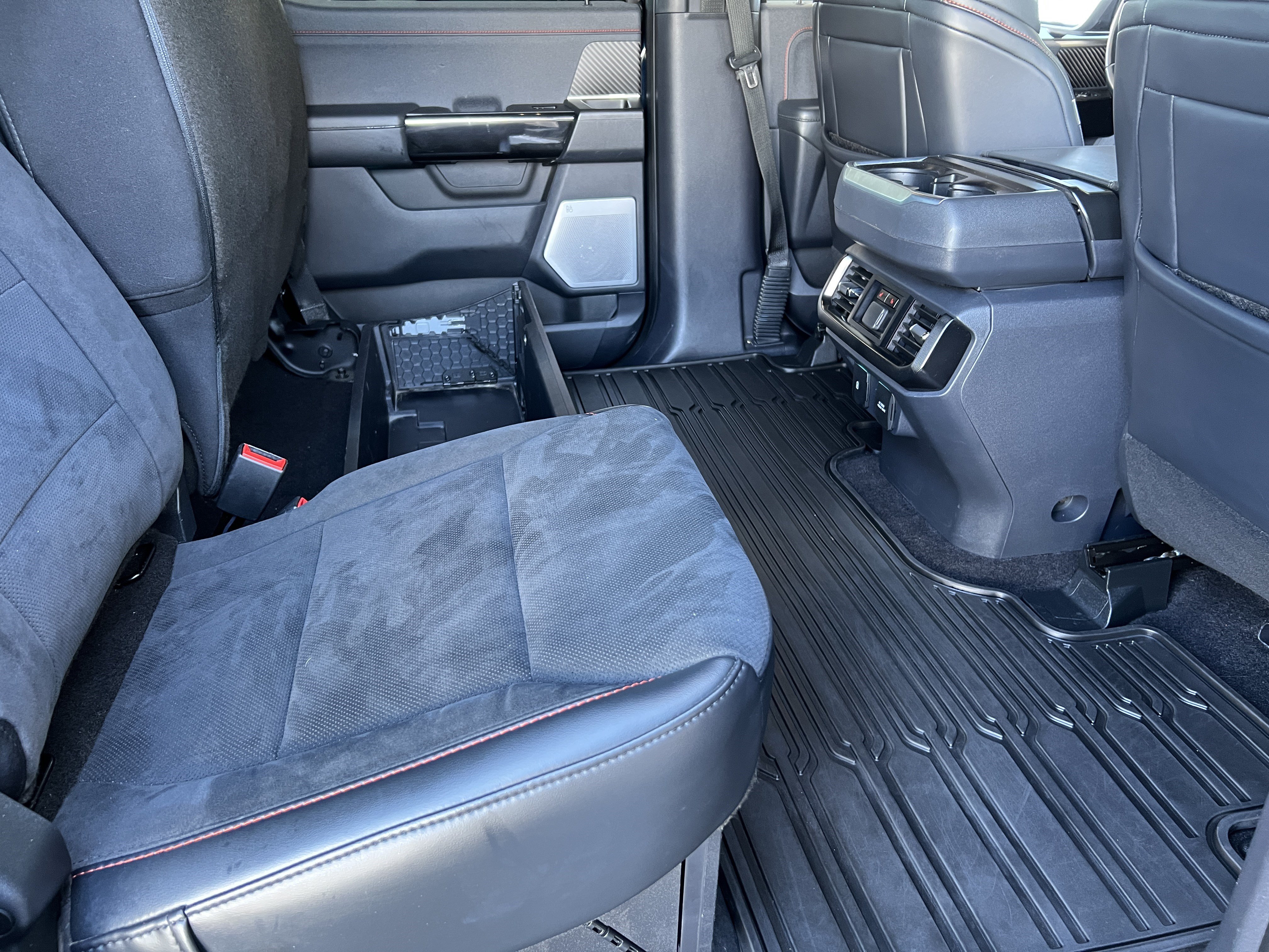 Used 2023 Ford F150 Raptor w/ Equipment Group 802A Raptor R AWD/4WD image 18