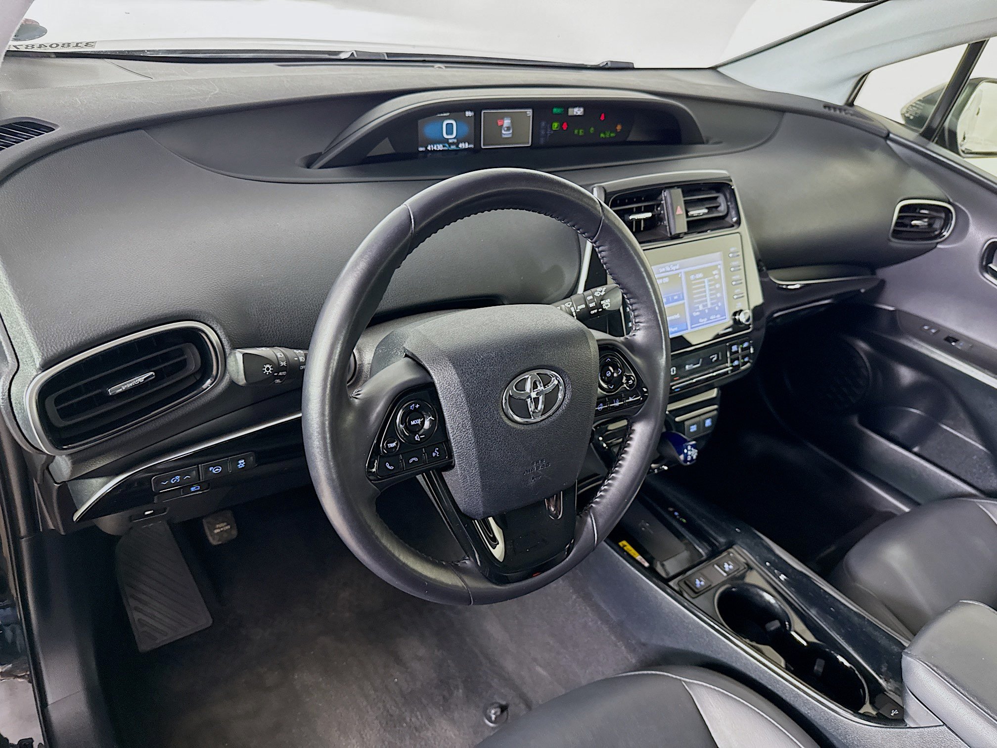 Used 2022 Toyota Prius XLE FWD image 8