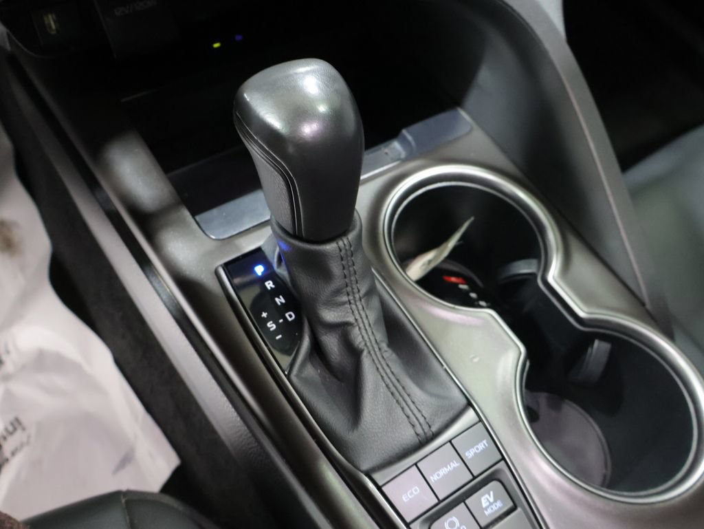 Used 2023 Toyota Camry SE w/ Audio Upgrade Package FWD image 32