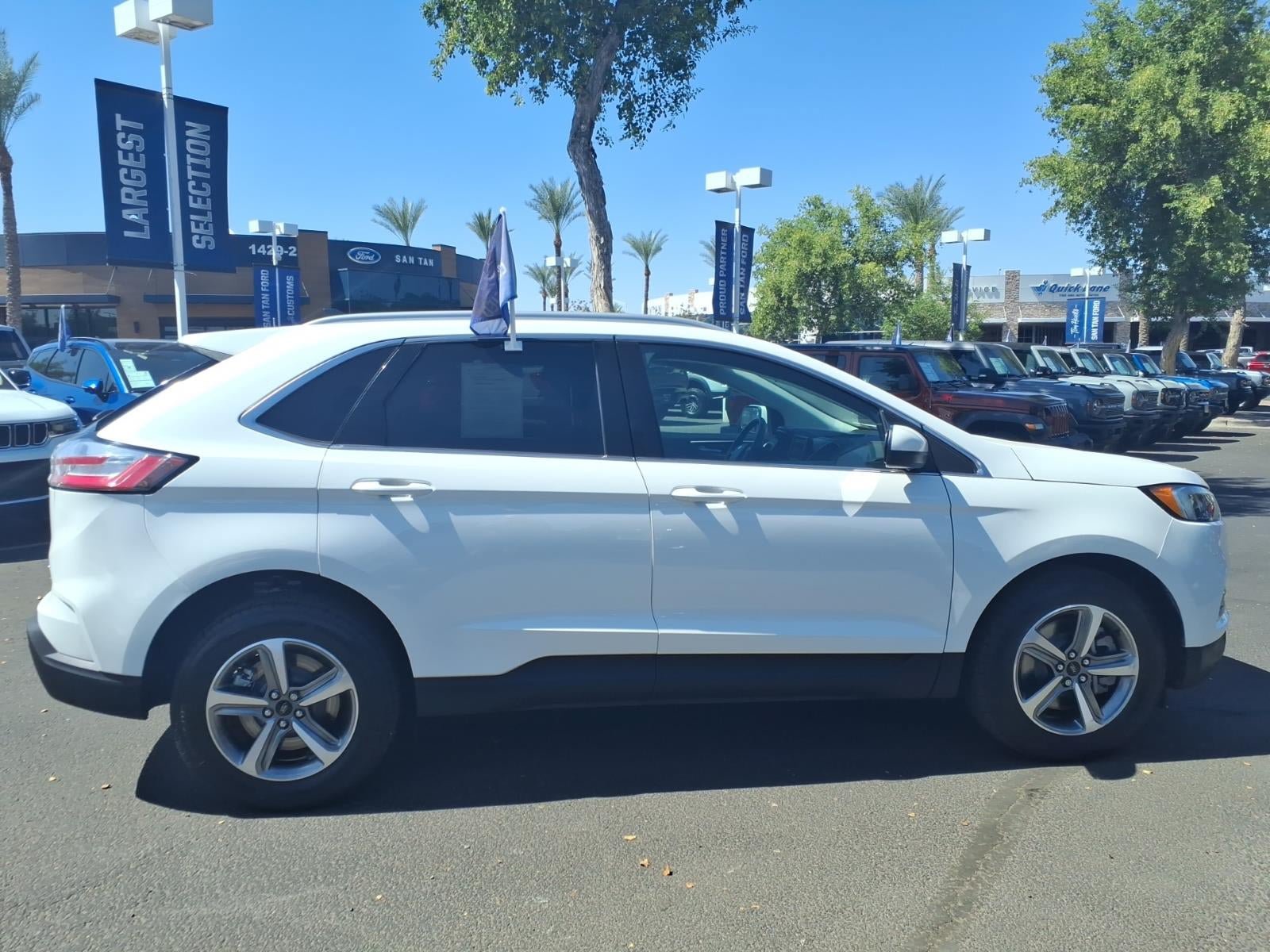Certified 2023 Ford Edge SEL w/ Convenience Package AWD/4WD image 3
