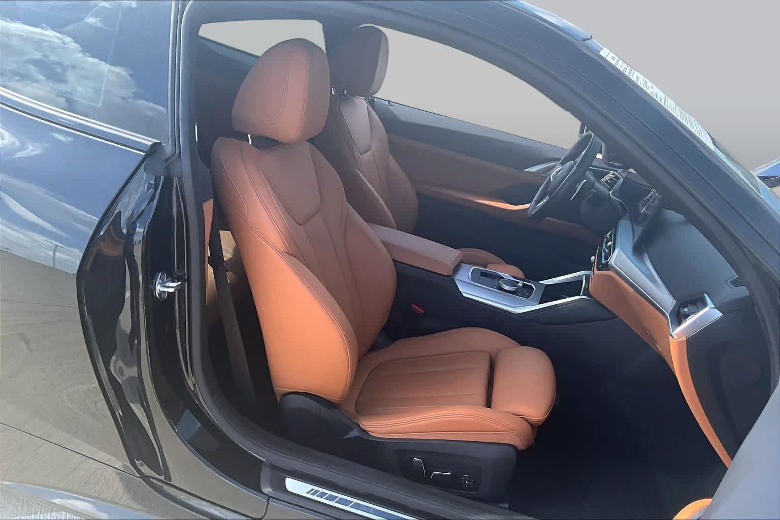 Used 2024 BMW M440i Coupe RWD image 7
