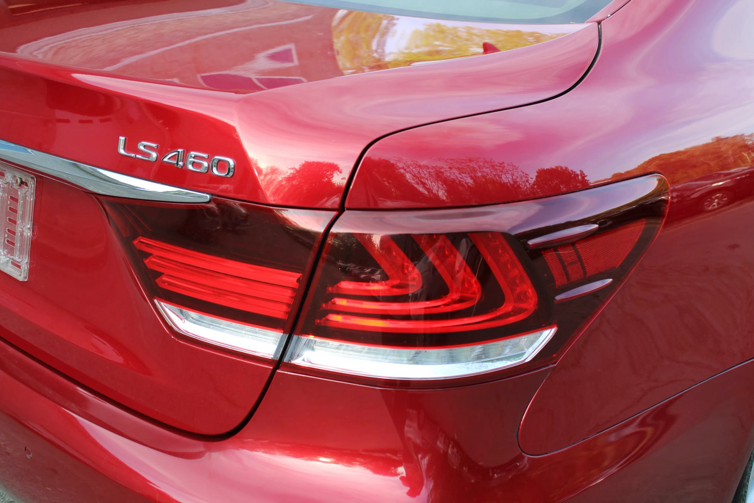 Used 2013 Lexus LS 460 w/ Comfort Pkg RWD image 32