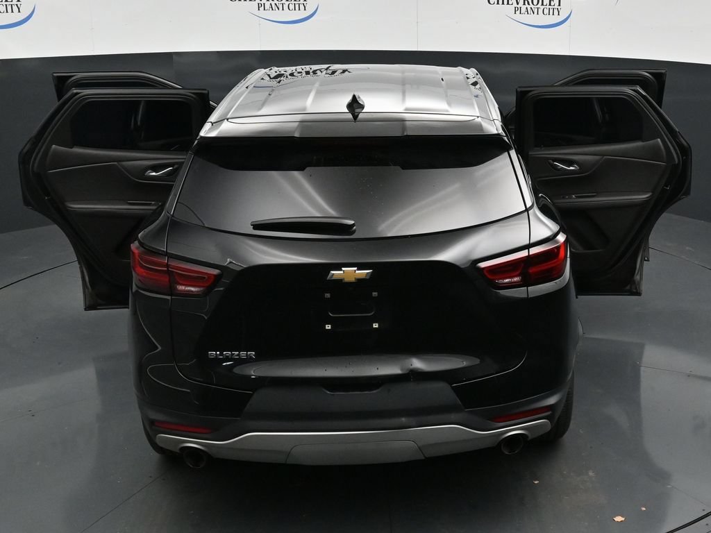 Used 2023 Chevrolet Blazer LT FWD image 35