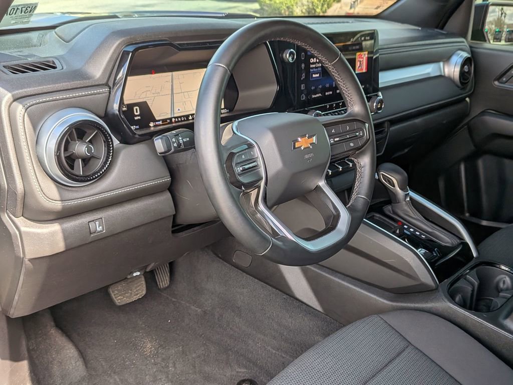 Used 2024 Chevrolet Colorado LT w/ LT Convenience Package image 31