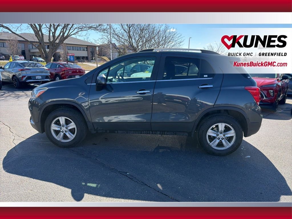 Used 2018 Chevrolet Trax LT w/ LT Convenience Package AWD/4WD image 9