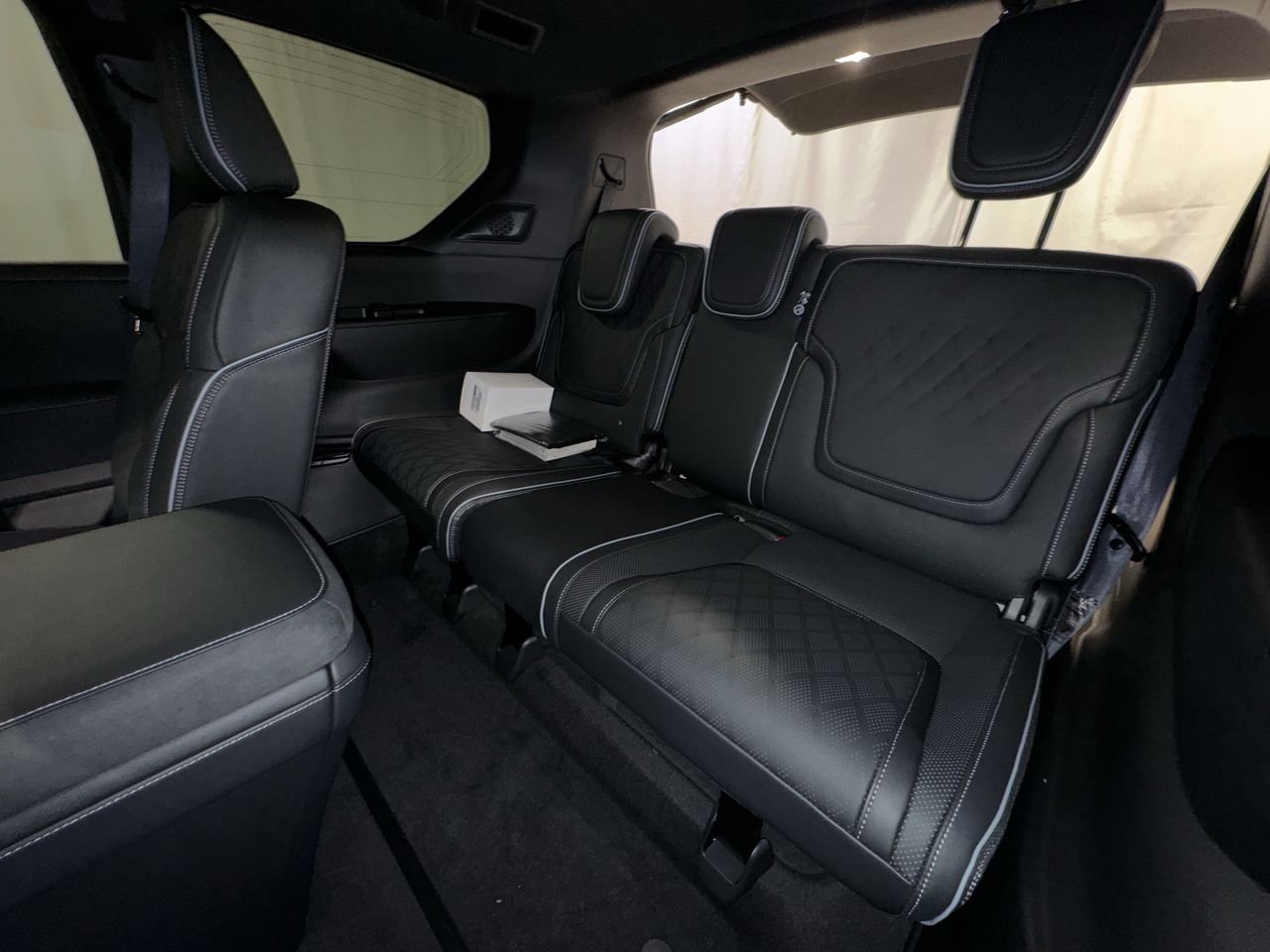 Used 2025 INFINITI QX80 Autograph w/ Premium Cargo Package image 31