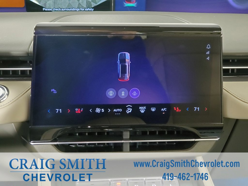 Used 2025 Lincoln Nautilus Premier image 22