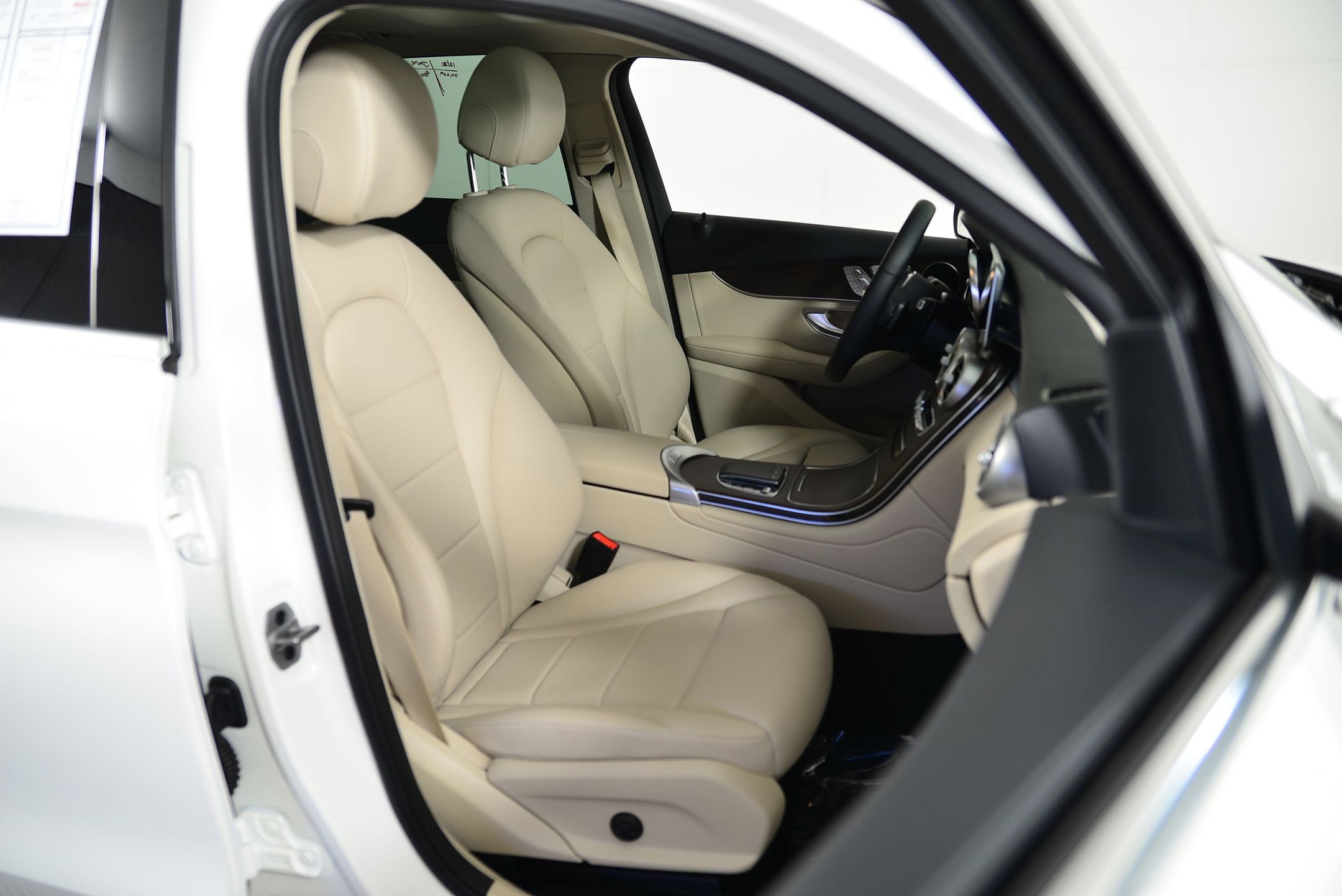 Used 2022 Mercedes-Benz GLC 300 4MATIC image 19