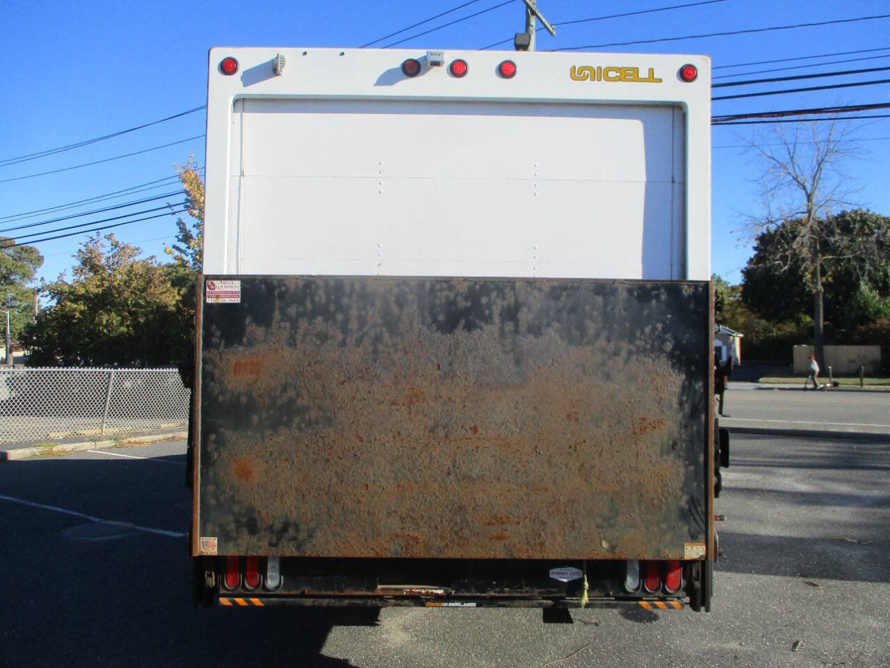 Used 2019 Ford E-450 and Econoline 450 Super Duty image 3