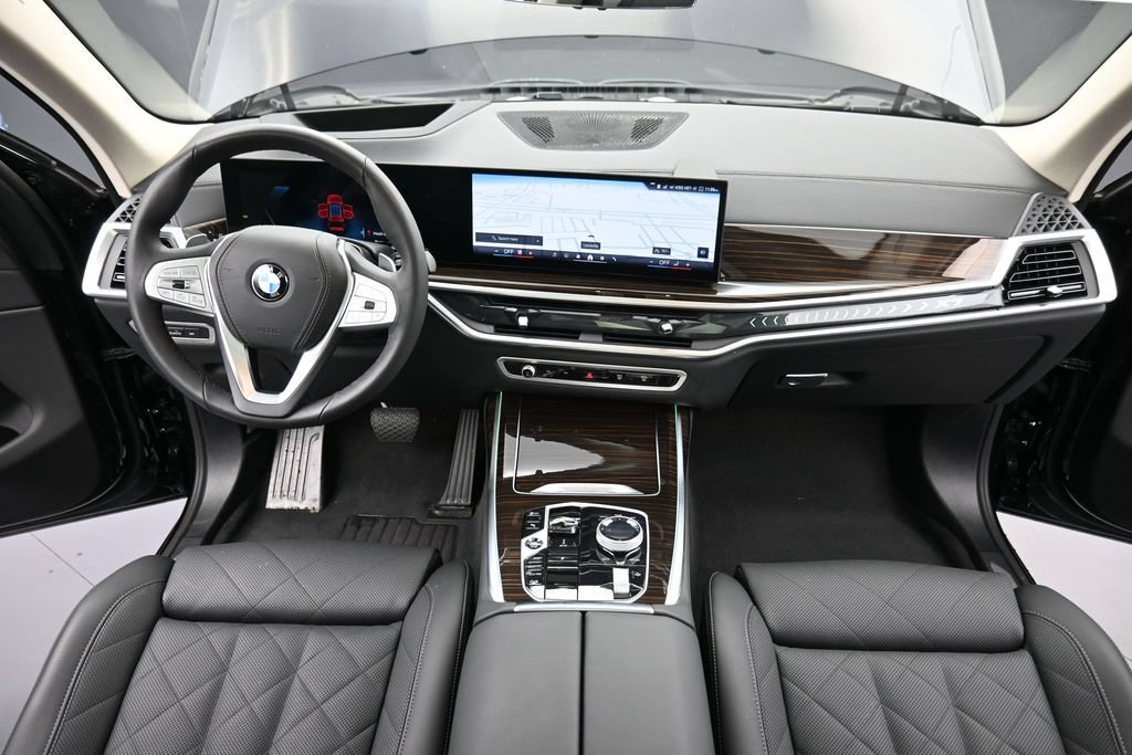 Used 2026 BMW X7 xDrive40i AWD/4WD image 14