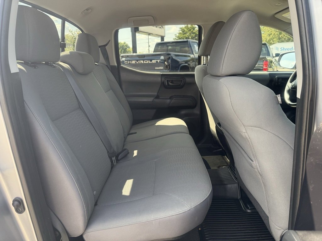Used 2019 Toyota Tacoma SR image 14
