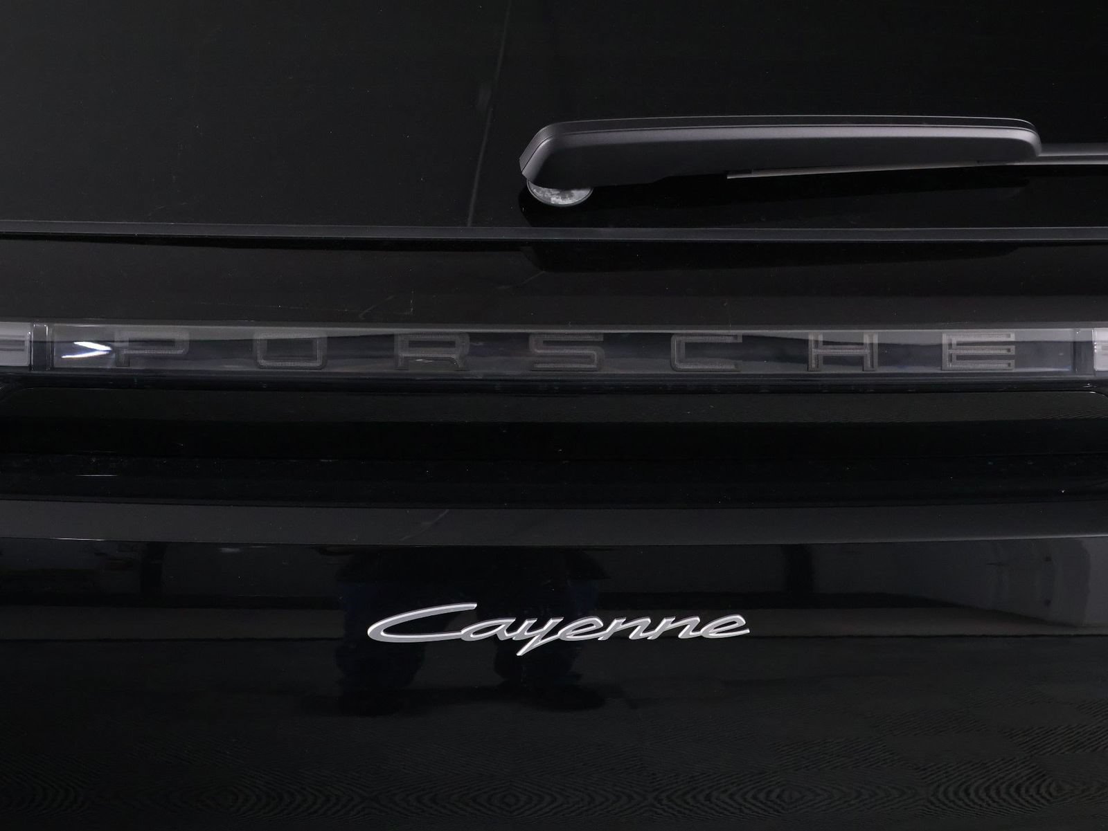 New 2026 Porsche Cayenne Electric AWD/4WD image 22