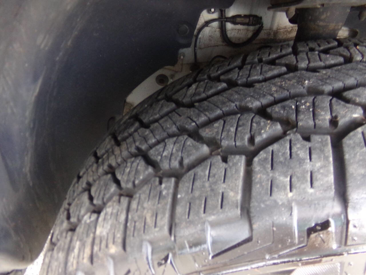 Used 2018 Jeep Cherokee Trailhawk w/ Cold Weather Group image 20