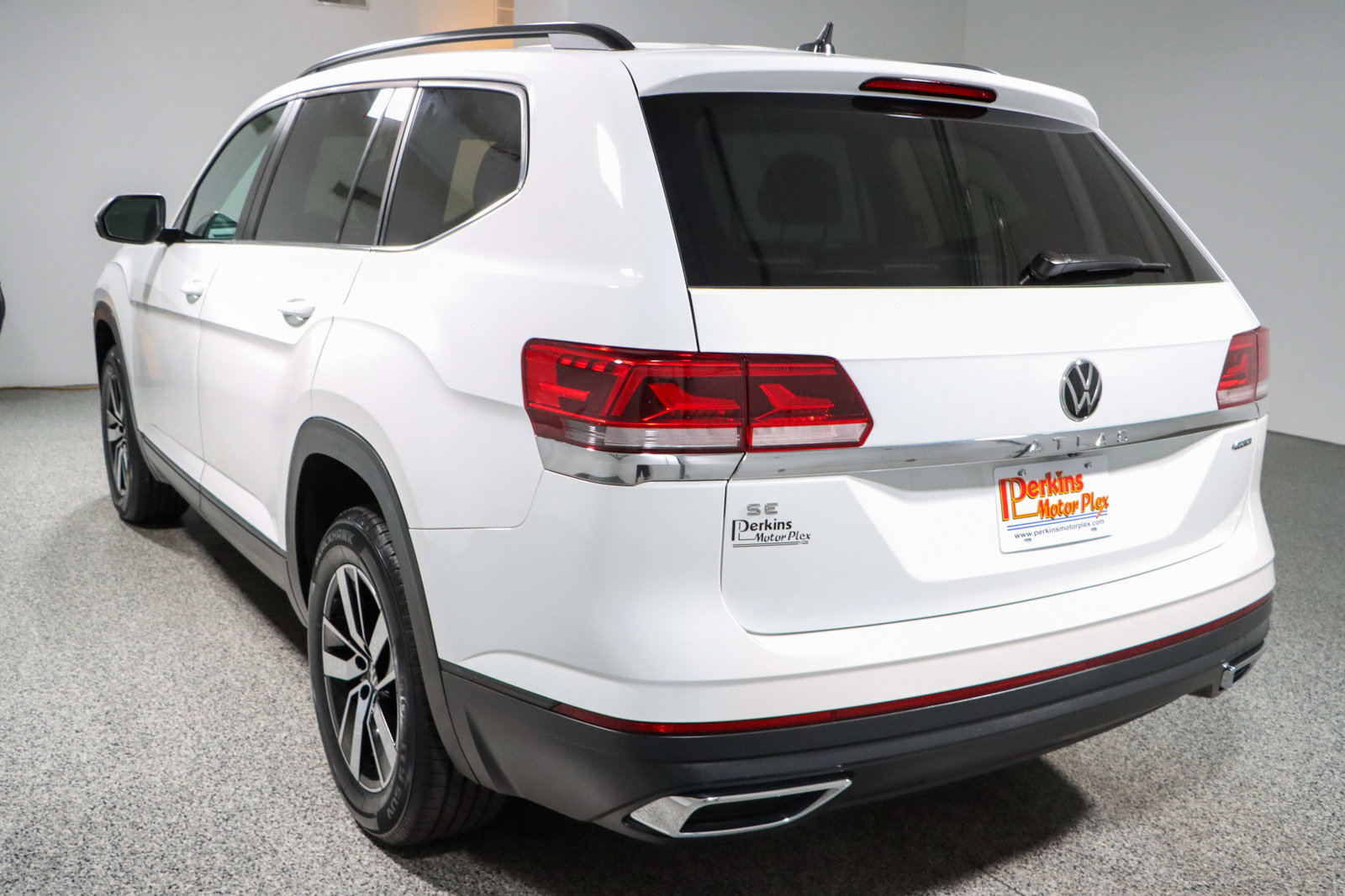 Used 2023 Volkswagen Atlas SE image 9