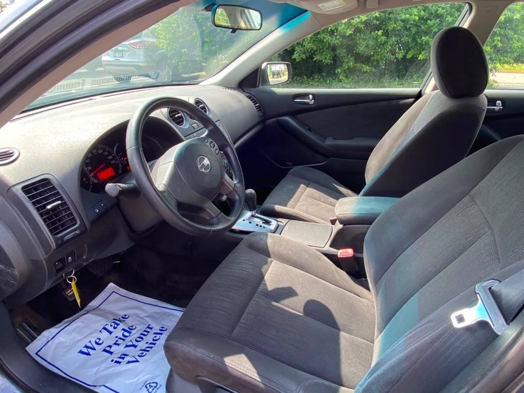 Used 2012 Nissan Altima 2.5 S FWD image 12