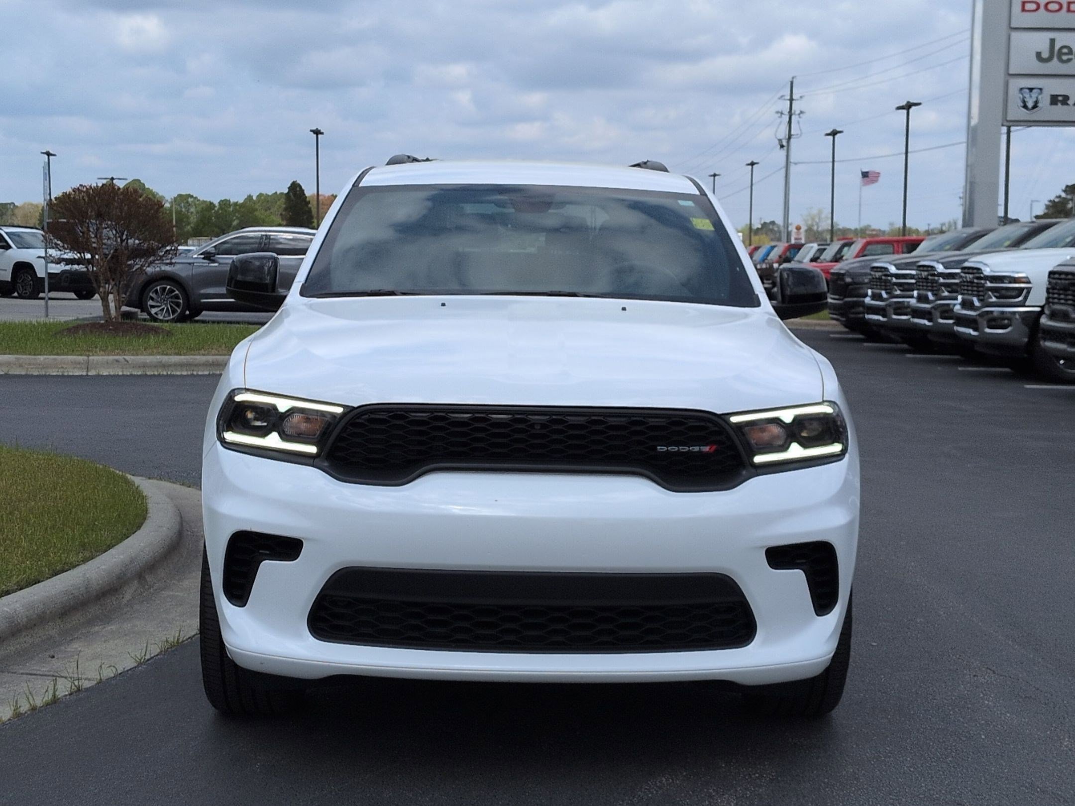 Certified 2025 Dodge Durango GT w/ Blacktop Package AWD/4WD image 2