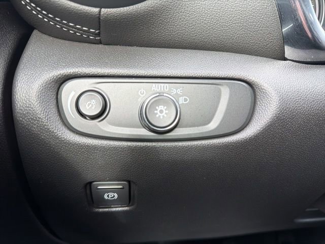 Used 2024 Chevrolet Blazer LT w/ Midnight/Sport Edition image 36