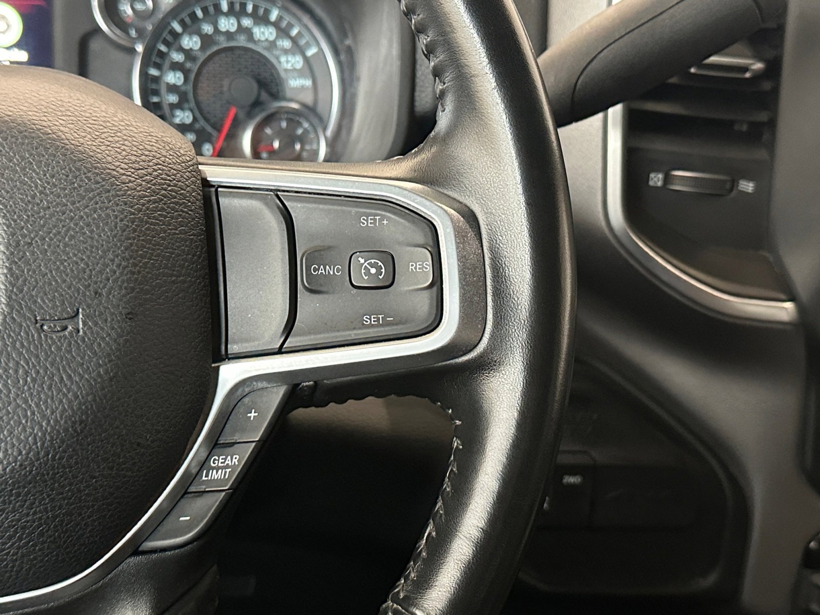 Used 2024 RAM 2500 Big Horn image 32