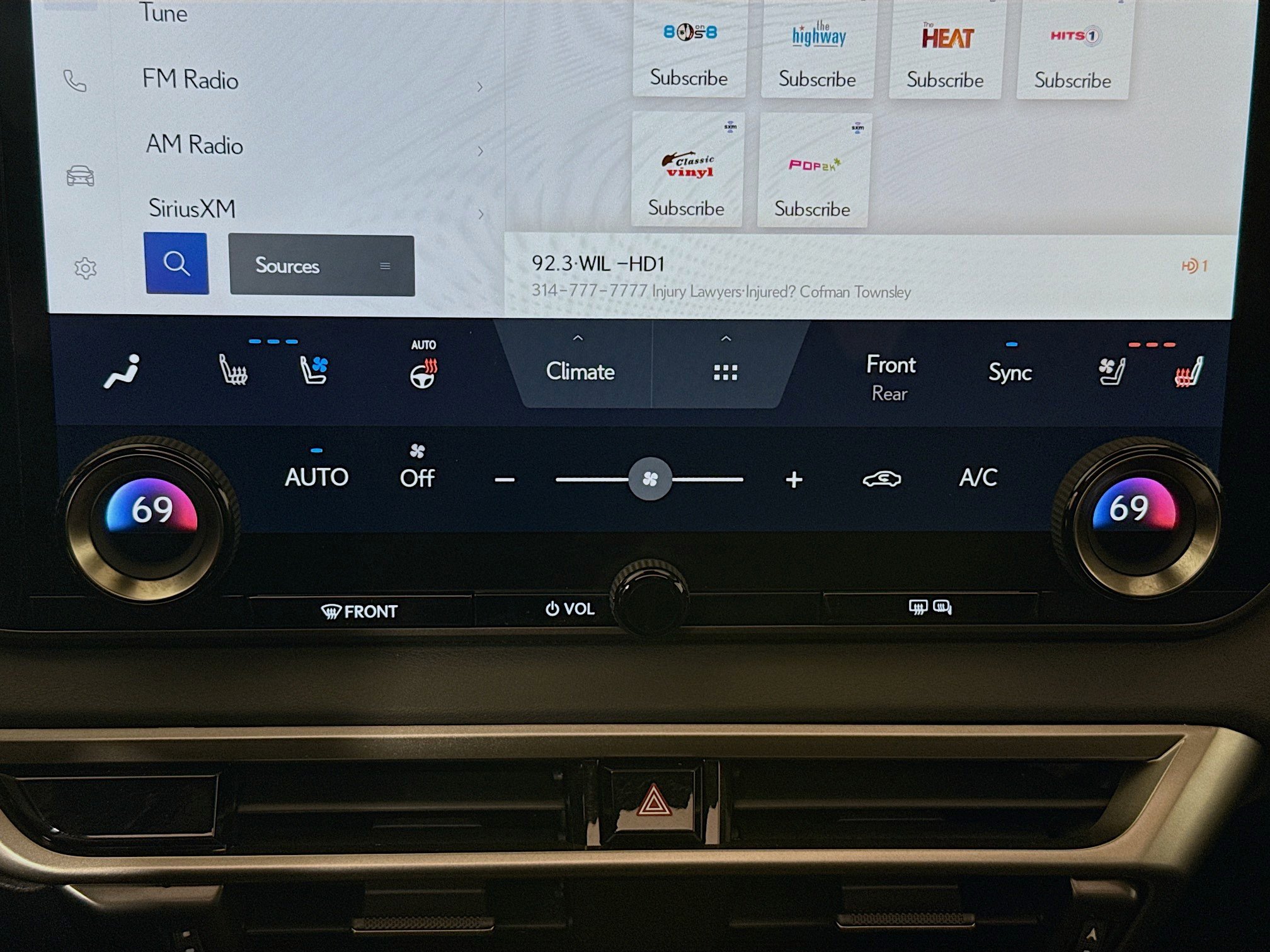 Used 2023 Lexus RX 350 w/ Accessory Package (Z1) image 17