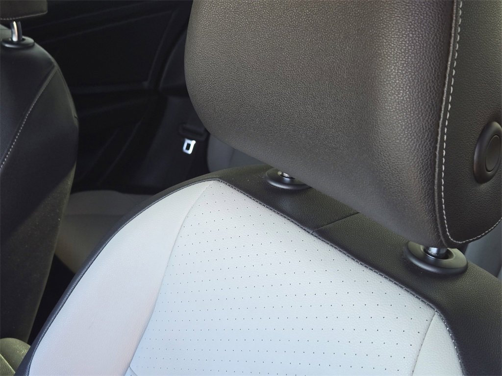 Used 2021 Volkswagen Jetta R-Line w/ R-Line Cold Weather Package image 17