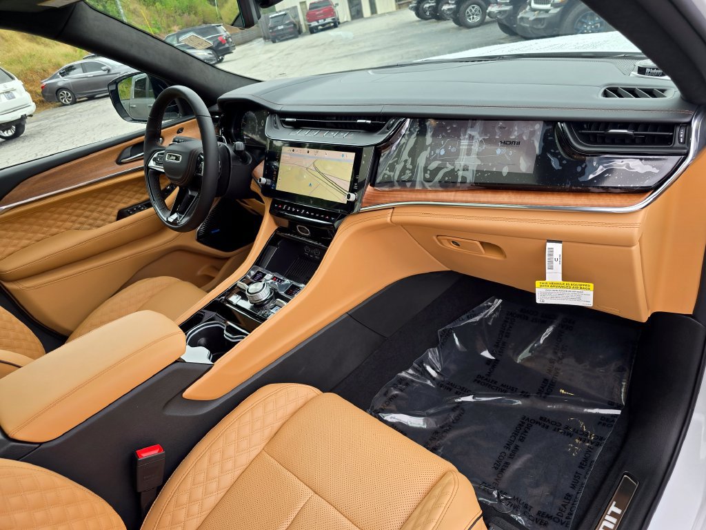 New 2027 Jeep Grand Cherokee Summit AWD/4WD image 28