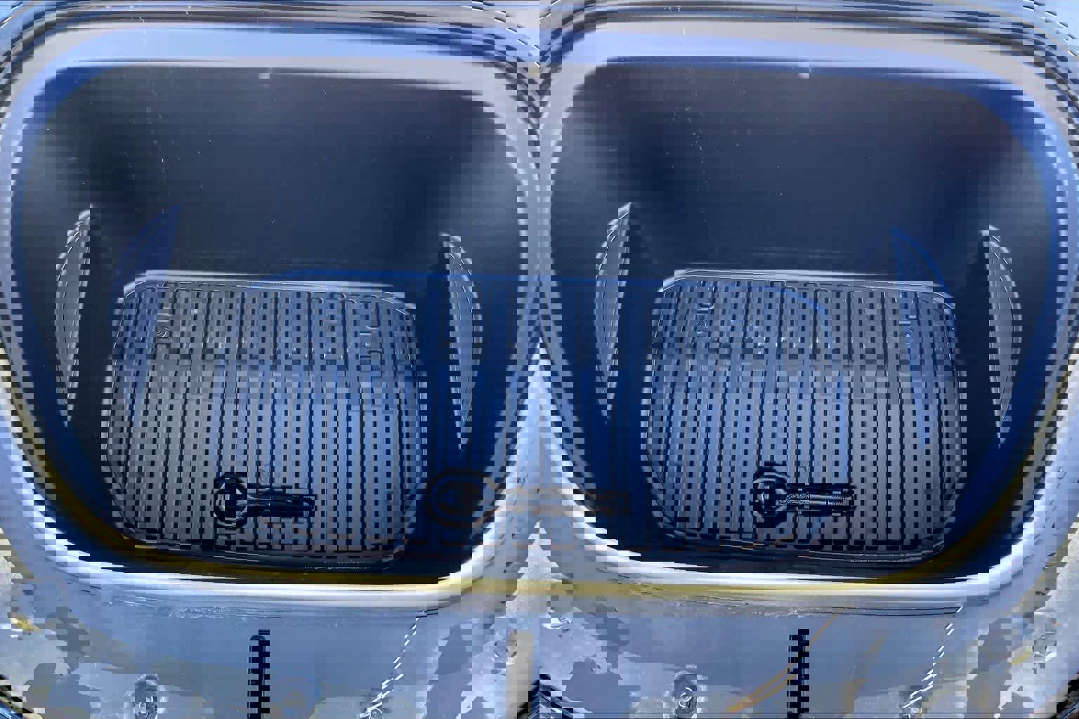 Used 2025 Tesla Model Y Long Range AWD/4WD image 32