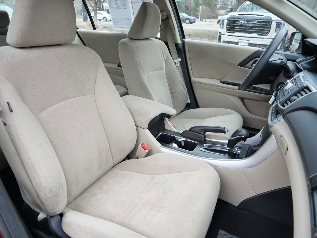 Used 2013 Honda Accord LX image 16