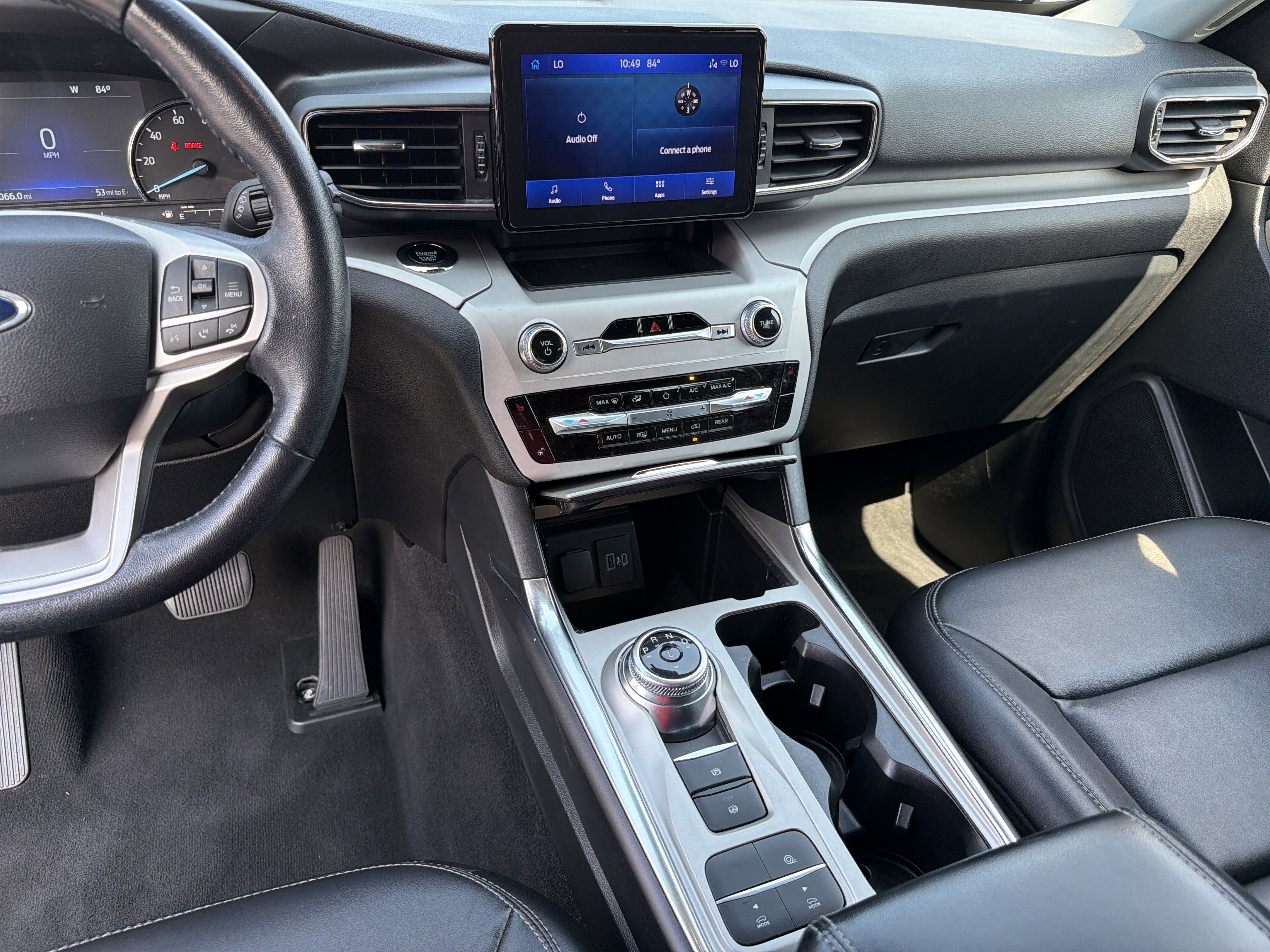 Used 2023 Ford Explorer XLT w/ Equipment Group 202A RWD image 29