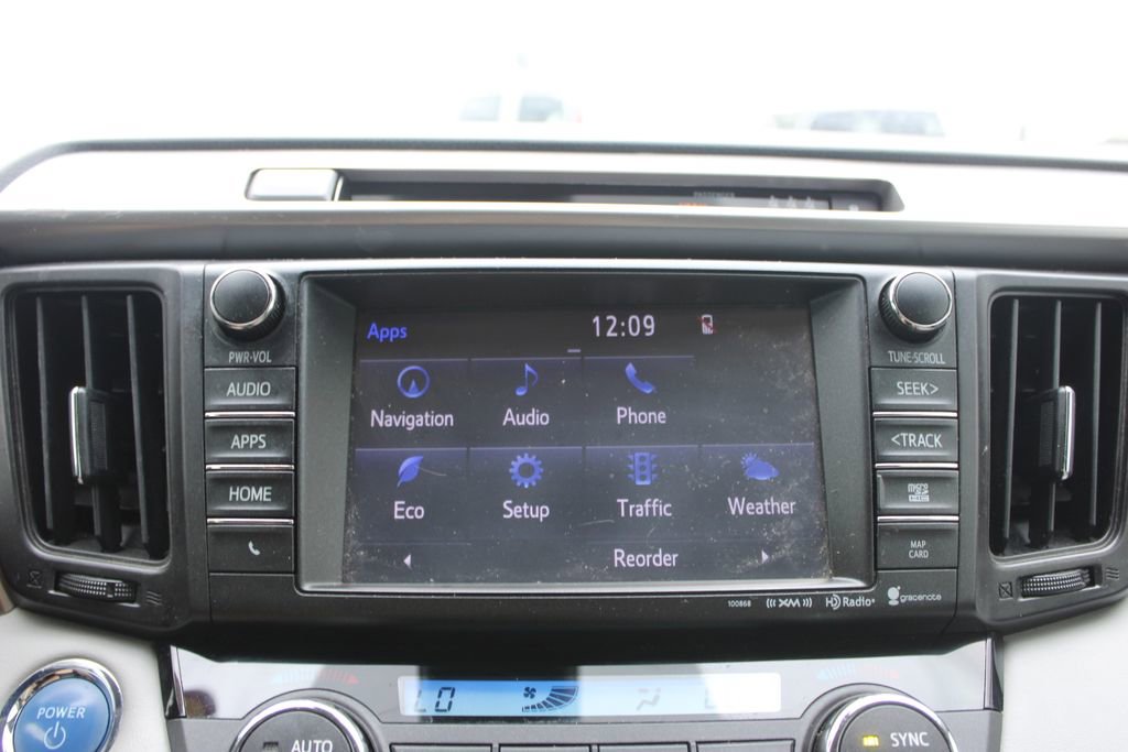Used 2018 Toyota RAV4 XLE AWD/4WD image 47