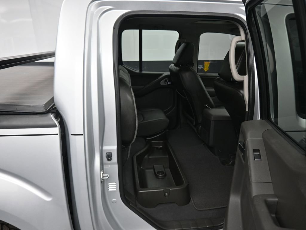 Used 2021 Nissan Frontier PRO-4X w/ Pro-4x Utility Package image 39