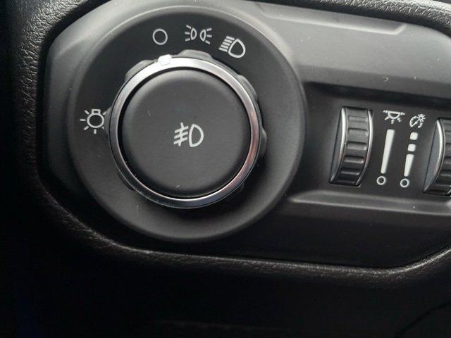 Used 2021 Jeep Wrangler Sport image 17