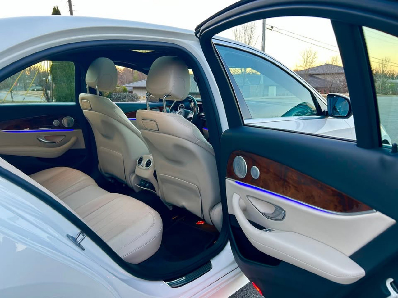 Used 2017 Mercedes-Benz E 300 image 18