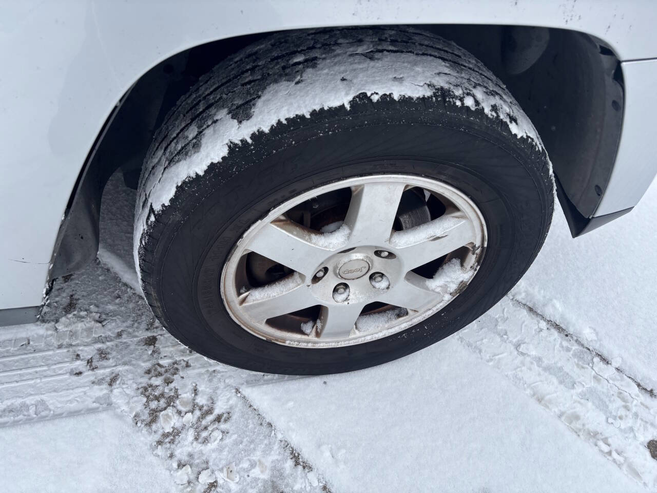 Used 2009 Jeep Grand Cherokee Laredo image 10