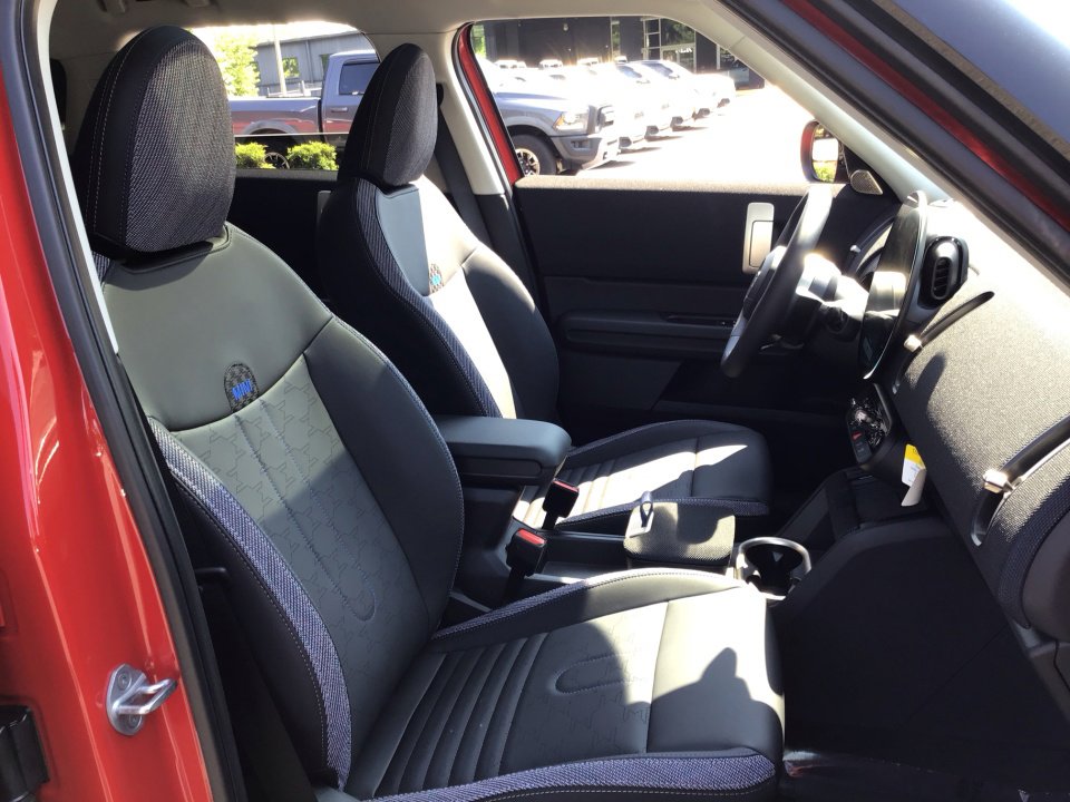 New 2025 MINI Cooper Countryman S w/ Comfort Package Max image 28