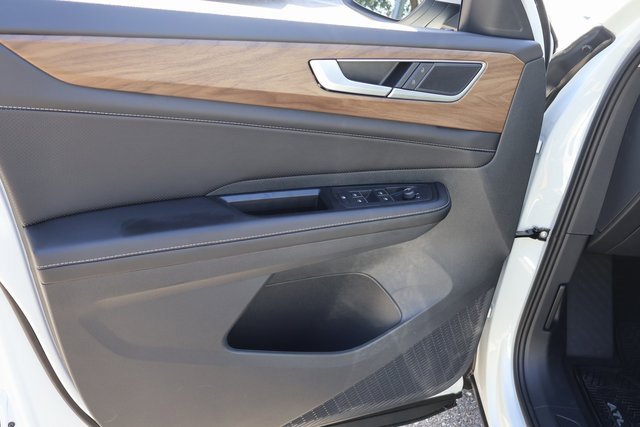 New 2026 Volkswagen Atlas SE image 10