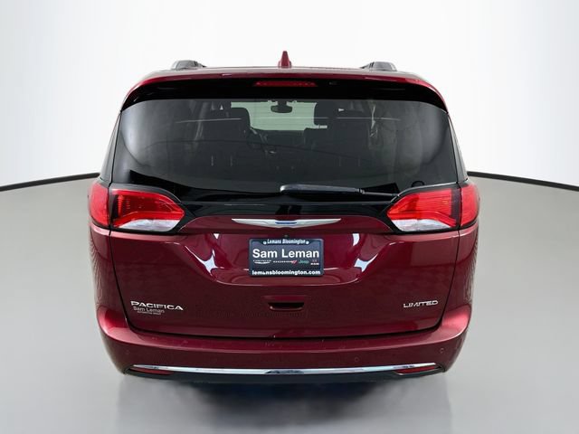 Used 2017 Chrysler Pacifica Limited FWD image 6