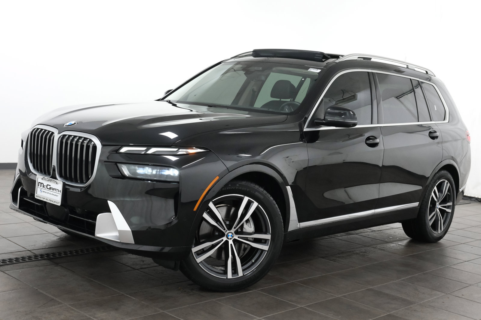 Used 2023 BMW X7 xDrive40i w/ Executive Package AWD/4WD image 1