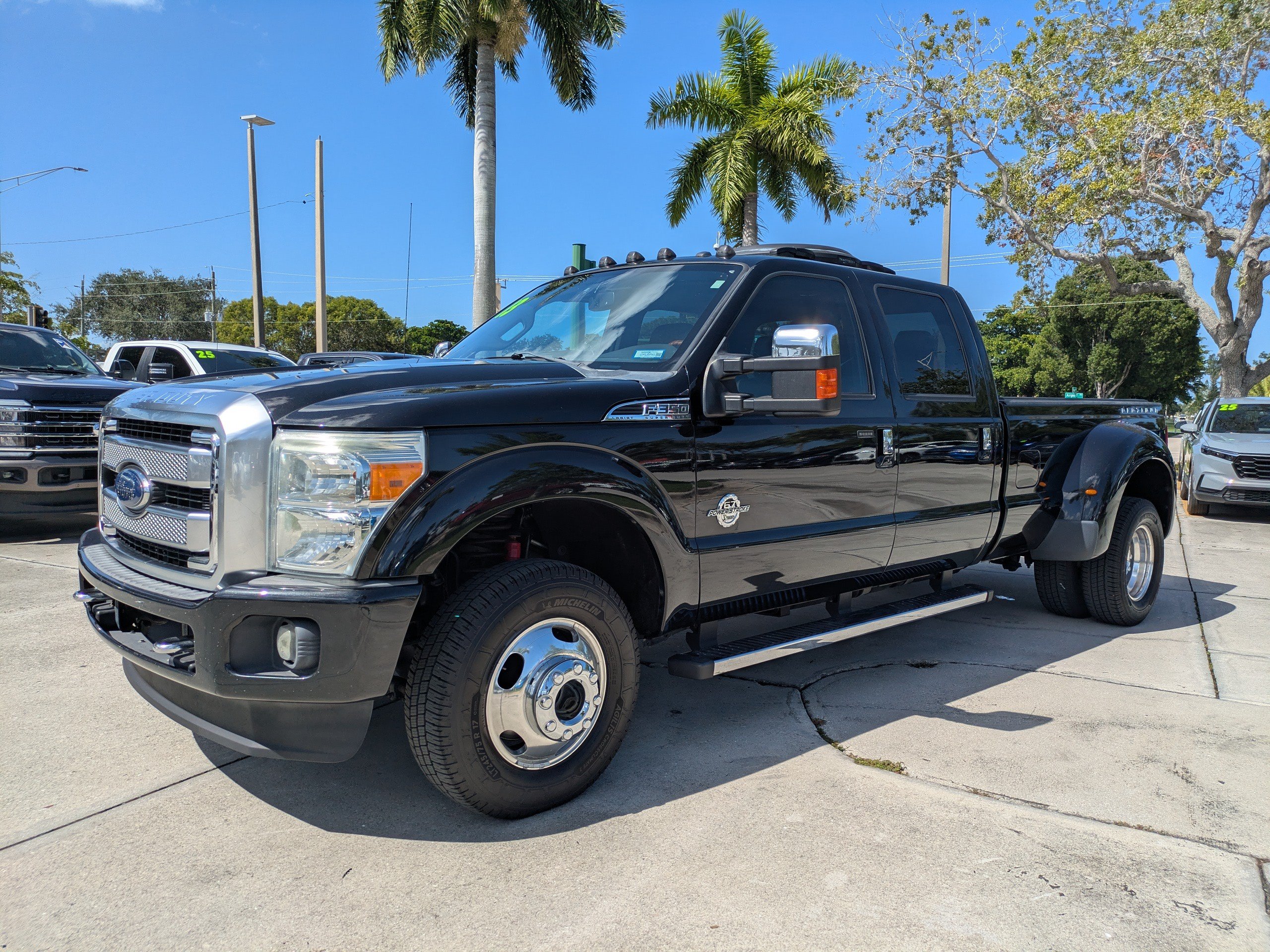 Used 2013 Ford F350 Platinum AWD/4WD image 7