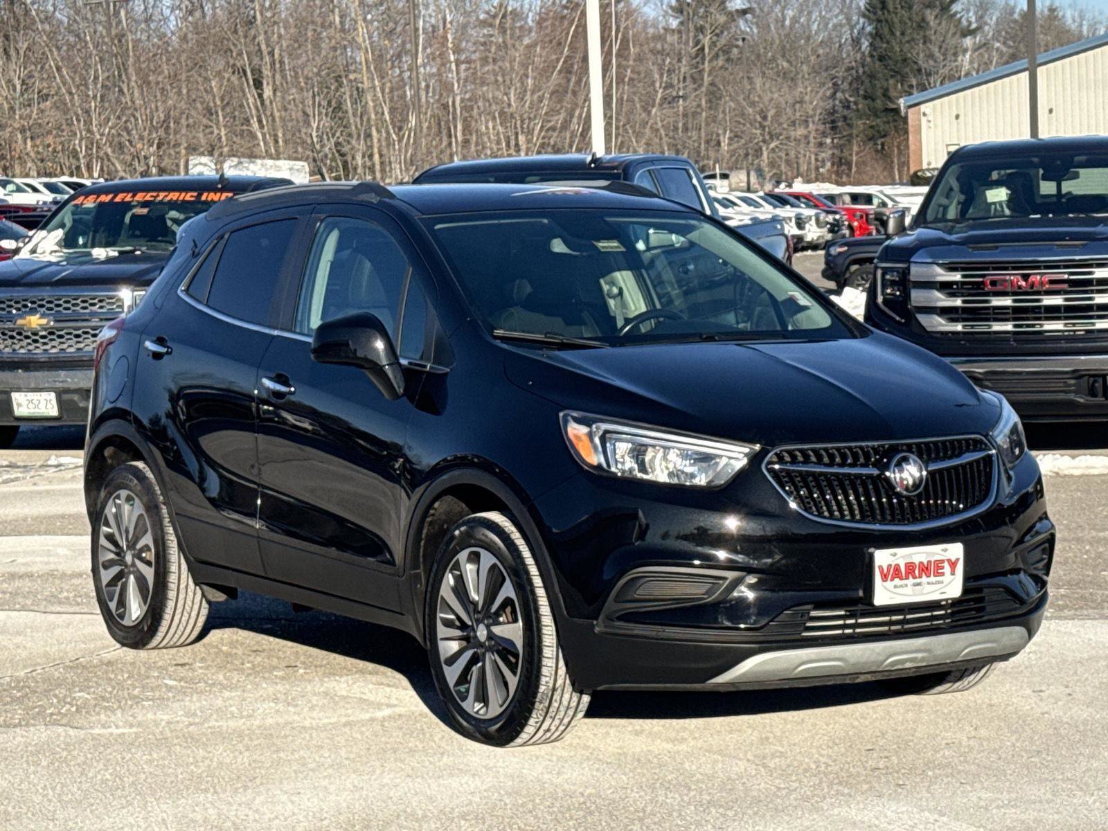 Used 2022 Buick Encore Preferred w/ Safety Package image 3
