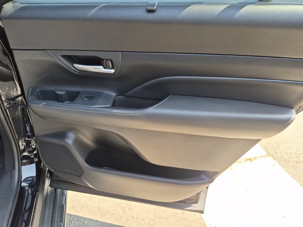Used 2025 Toyota Grand Highlander AWD Hybrid image 18