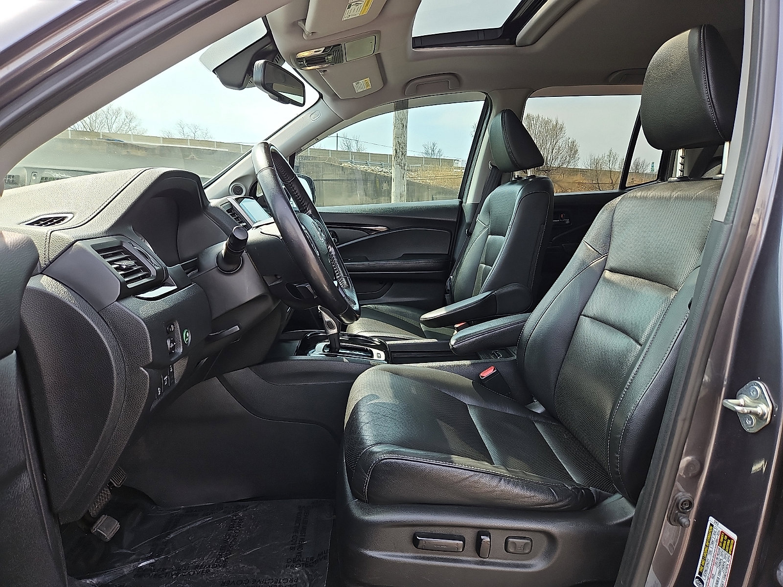 Used 2017 Honda Ridgeline RTL-E image 12