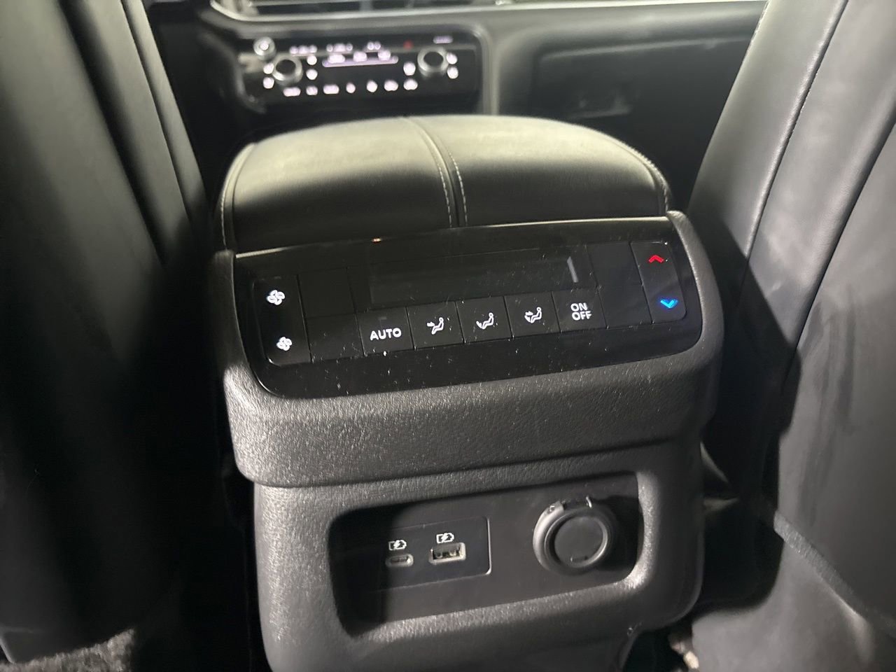 Used 2023 INFINITI QX60 Luxe w/ Vision Package image 22