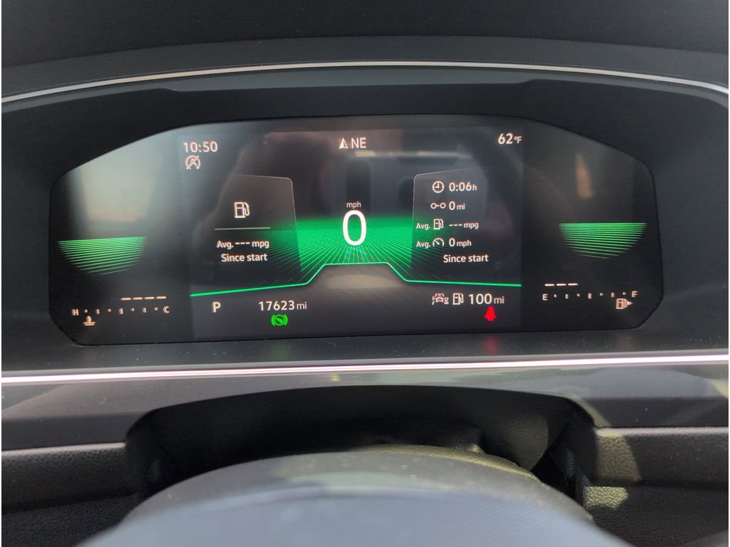 Used 2023 Volkswagen Tiguan SE R-Line image 19