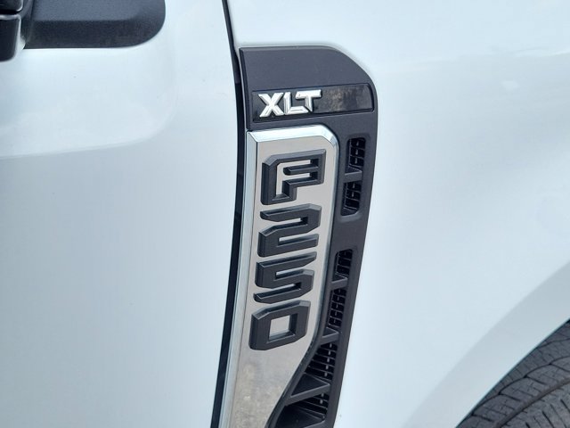 Certified 2025 Ford F250 XLT AWD/4WD image 8