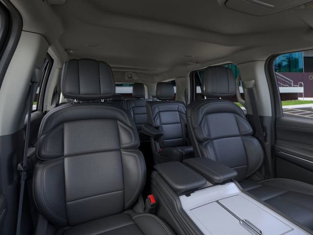 New 2026 Lincoln Navigator Premiere image 10