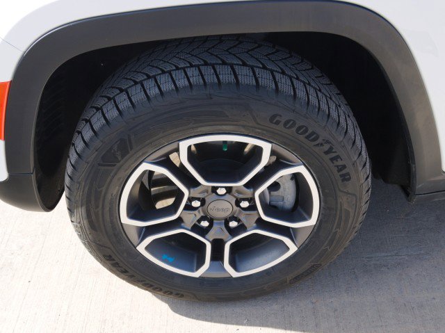 Used 2022 Jeep Grand Cherokee Trailhawk image 11