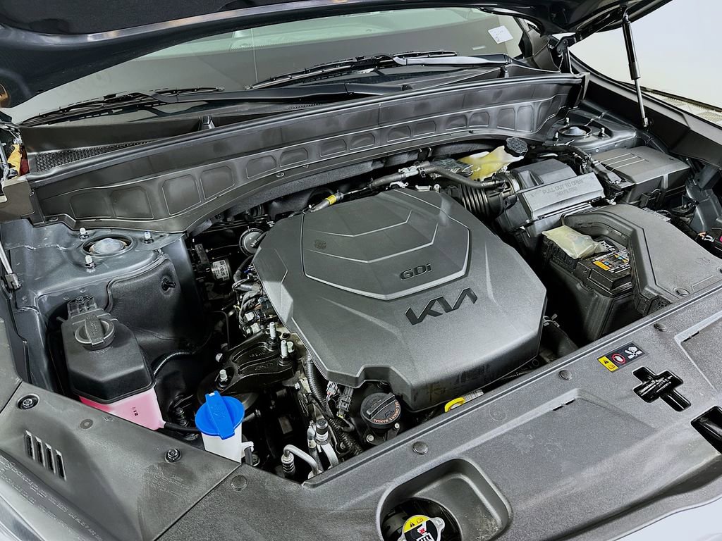 Used 2025 Kia Telluride LX FWD image 26