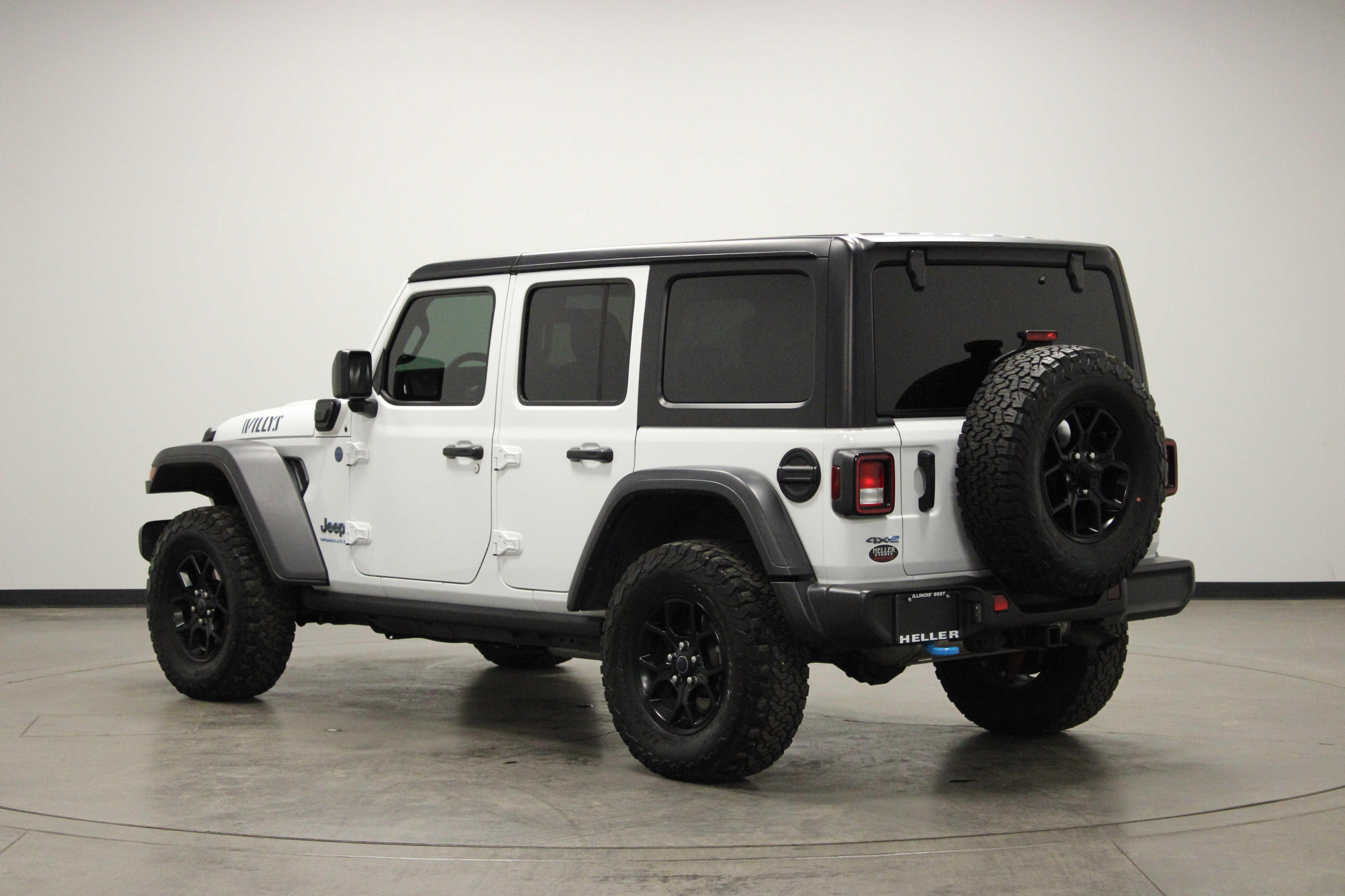 Used 2024 Jeep Wrangler Willys image 6
