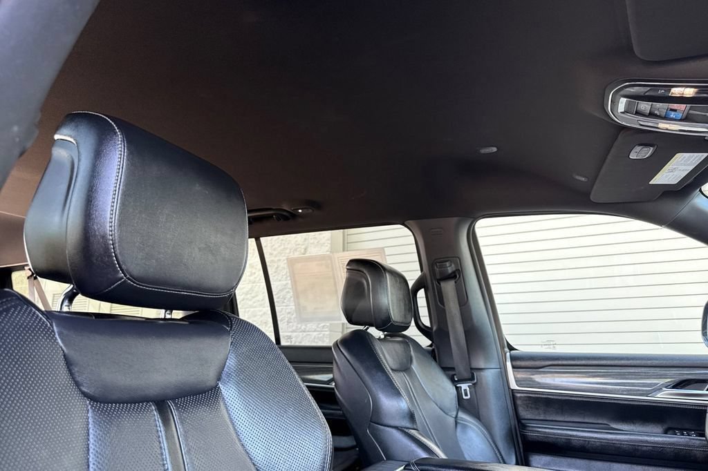 Used 2024 Jeep Wagoneer L Series II w/ Flexible Seating Group AWD/4WD image 18